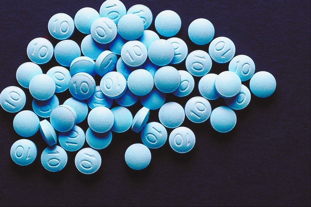 الأقراص هي شكل شائع من الأدوية المستخدمة في علاج ضعف الانتصاب. 